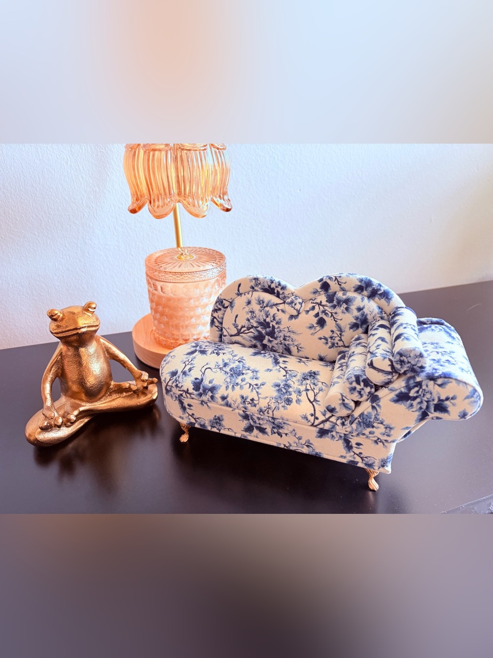 🩷🩷Blue Floral Mini Chaise Sofa Accent - Jewelry box 🩷🩷